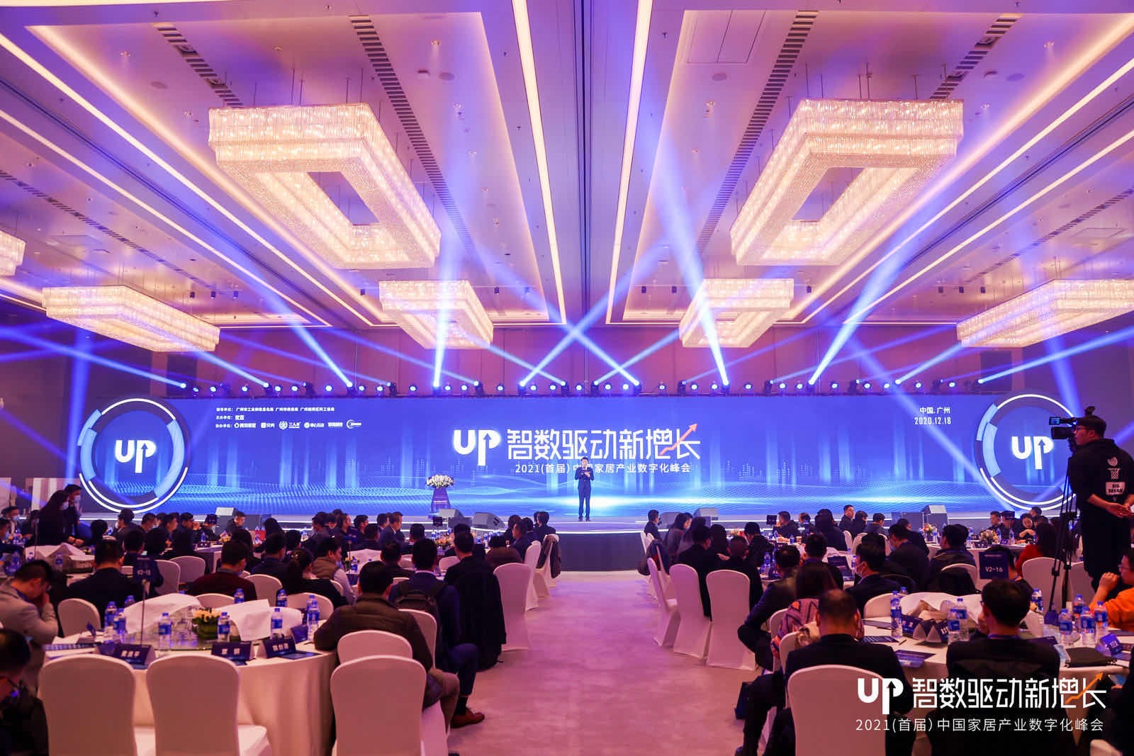 实力包揽行业四项大奖 捕鱼游戏在线玩
展大国品牌雄风